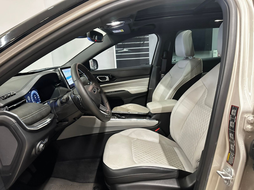 jeep commander 1.3 t270 turbo flex overland at6 22/23 seminovo jeep commander 1.3 t270 turbo flex overland at6 22/23 seminovo