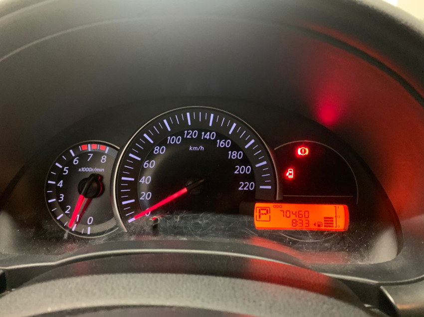 nissan march 1.6 sl 16v flex 4p xtronic 16/17 seminovo nissan march 1.6 sl 16v flex 4p xtronic 16/17 seminovo