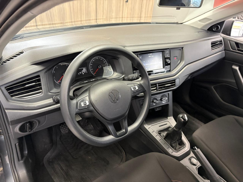 volkswagen polo 1.0 mpi track man 23/24 seminovo volkswagen polo 1.0 mpi track man 23/24 seminovo