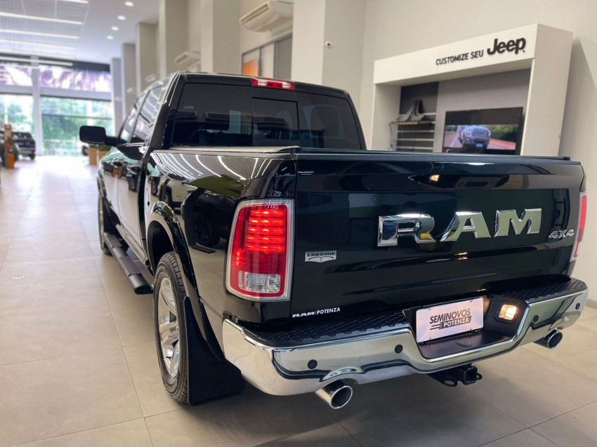 ram classic 5.7 v8 gasolina laramie cd 4x4 at 23/23 seminovo ram classic 5.7 v8 gasolina laramie cd 4x4 at 23/23 seminovo