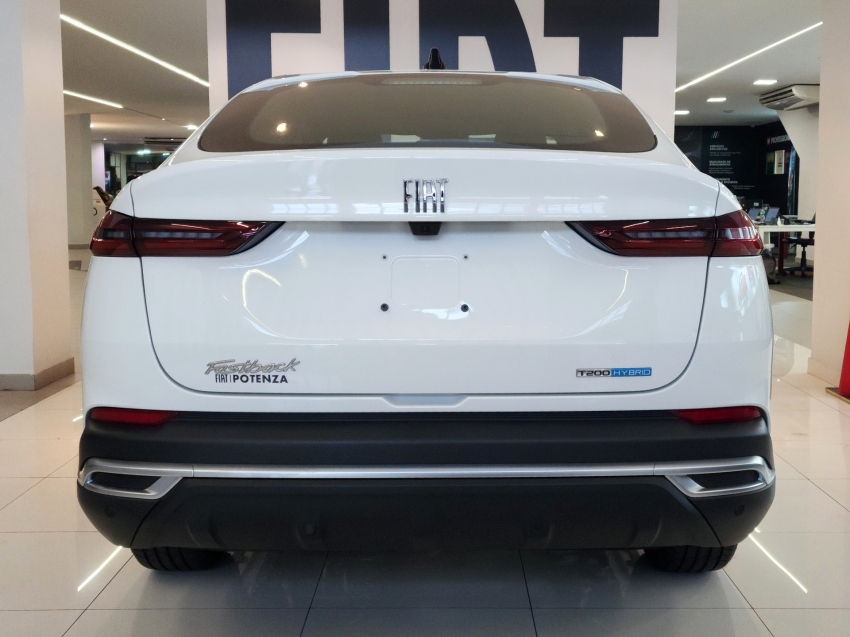 fiat fastback 1.0 turbo 200 hybrid audace cvt 25/26 0km15