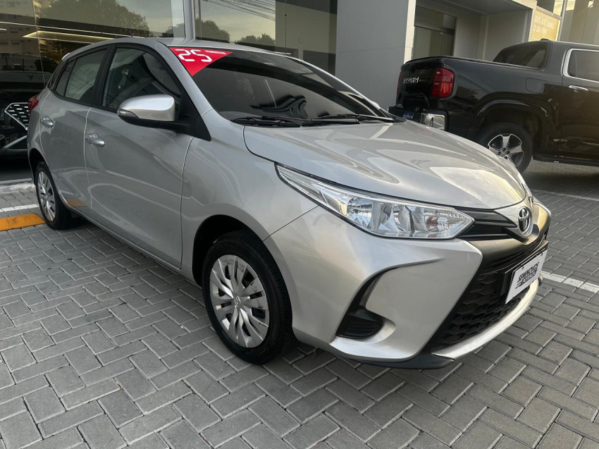 toyota yaris 1.5 16v flex xls multidrive 24/25 seminovo2