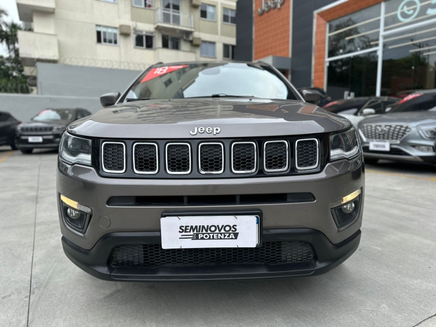 jeep compass 2.0 16v flex longitude at 17/18 seminovo1