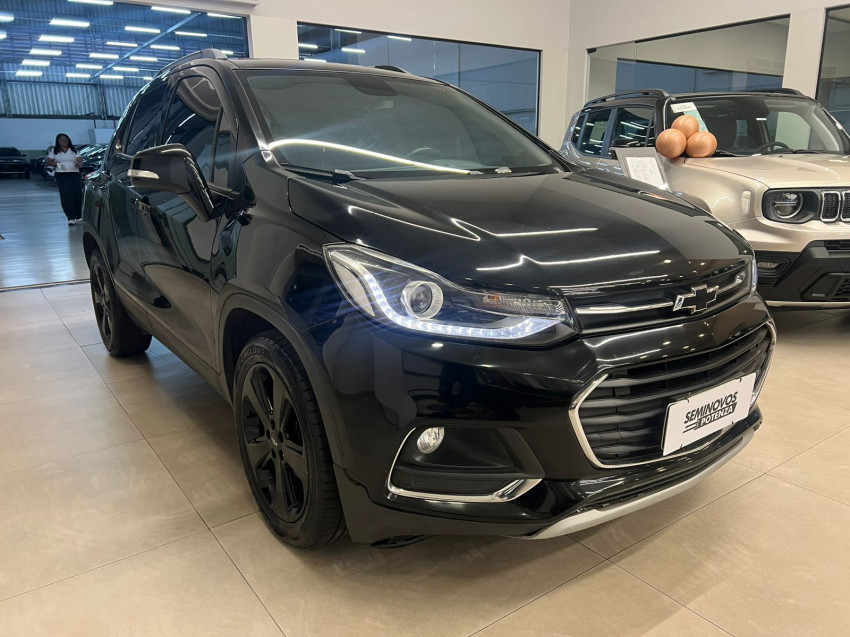 chevrolet tracker 1.4 16v turbo flex midnight at 18/19 seminovo2