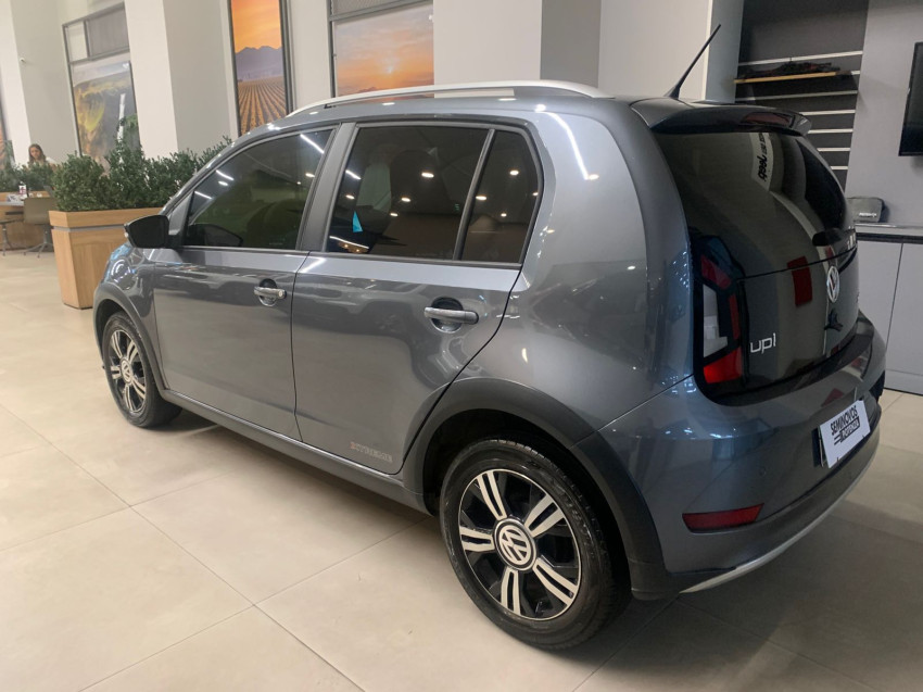 volkswagen up 1.0 170 tsi total flex xtreme 4p man 19/20 seminovo5