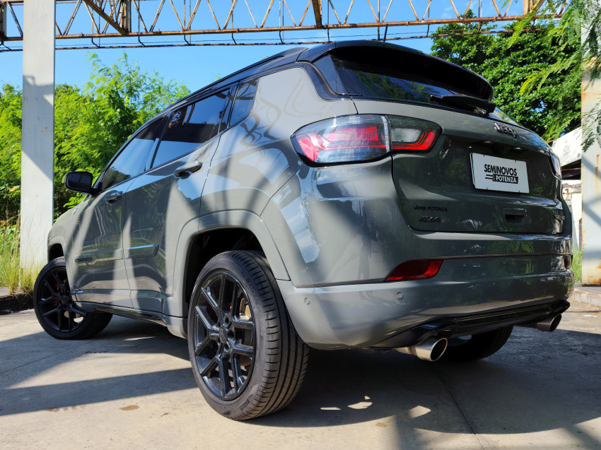 jeep compass 2.0 hurricane 4 turbo gasolina blackhawk at9 24/25 seminovo4