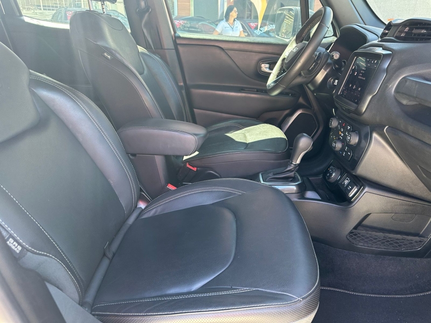 jeep renegade 1.3 t270 turbo flex s 4x4 at9 22/22 seminovo13