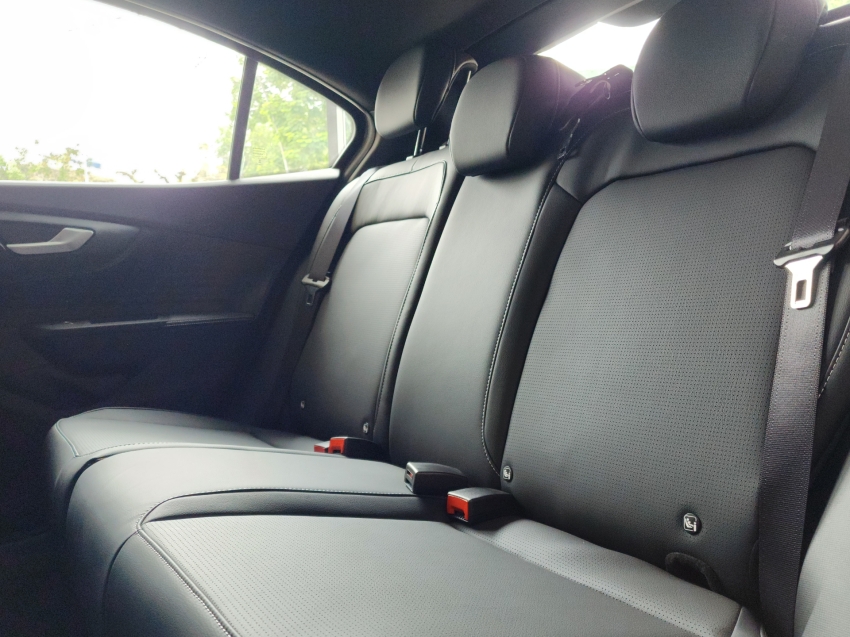 fiat fastback 1.0 turbo 200 hybrid impetus cvt 26/26 0km13