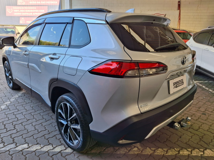 toyota corolla cross 1.8 vvt-i hybrid flex xrx cvt 23/24 seminovo3
