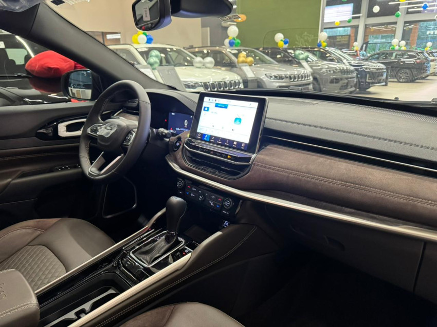 jeep commander 1.3 t270 turbo flex limited mhev at6 26/27 seminovo11