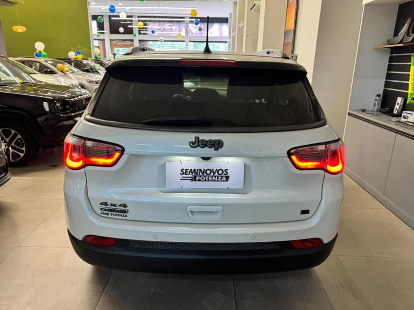 jeep compass 2.0 16v diesel limited 4x4 at 21/21 seminovo4