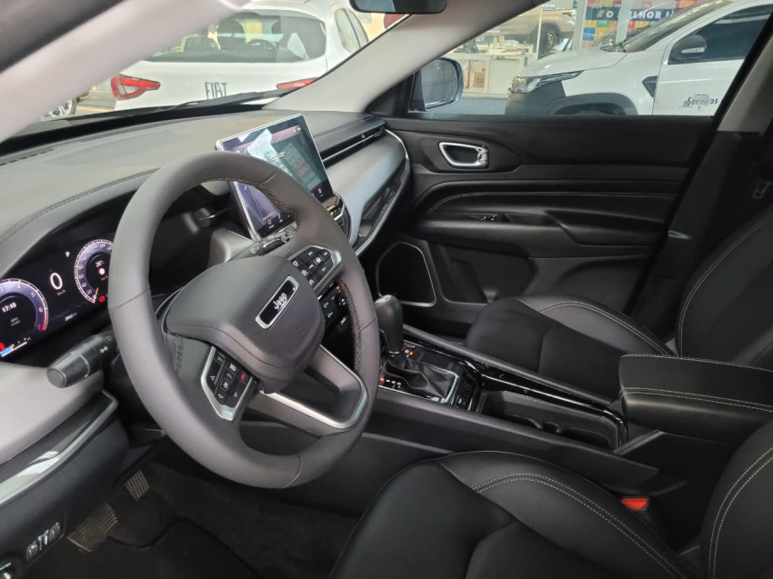 jeep compass 1.3 t270 turbo flex longitude at6 3p automatico 202513