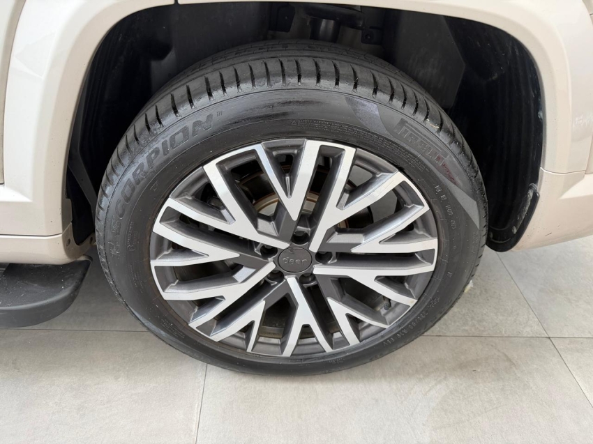 jeep commander 1.3 t270 turbo flex overland at6 4p automatico 202613