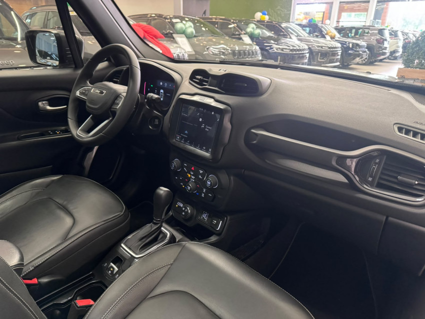 jeep renegade s turbo 4x4 flex automatico com teto solar t270 baixa km de garagem muito novo8