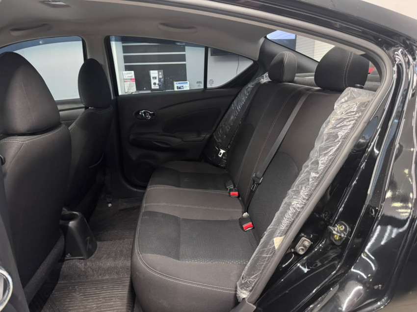 nissan versa 1.6 manual flex sedan modelo s baixa km super novo12
