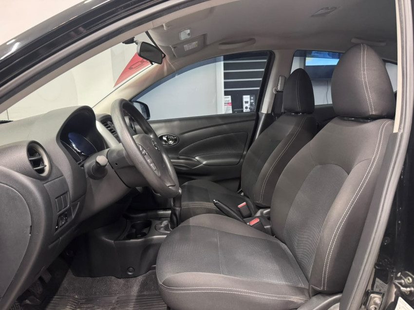 nissan versa 1.6 manual flex sedan modelo s baixa km super novo8