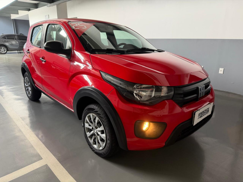 fiat mobi 1.0 evo flex like man 24/25 seminovo0