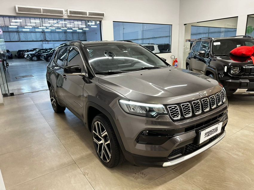 jeep compass t270 versao limited flex automatico 7 lugares suv baixa km super novo turbo0