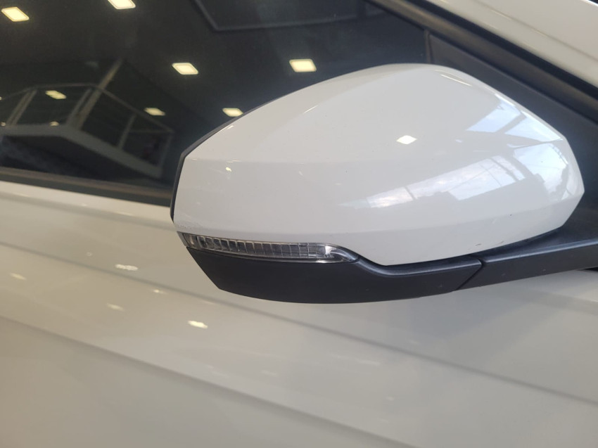 volkswagen polo 1.0 200 tsi comfortline automatico 9.9 flex 4p 20198