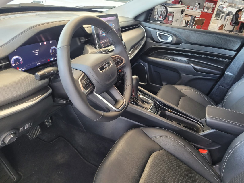 jeep compass 1.3 t270 turbo flex longitude at6 3p automatico 202511