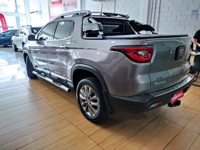 fiat toro 2.0 16v turbo diesel ranch 4wd at9 1.0 3p automatico 20205