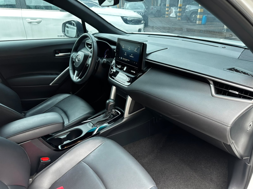 toyota corolla cross 2.0 vvt-ie flex xre direct shift 23/24 seminovo9