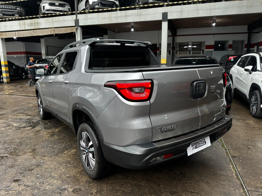fiat toro 1.3 turbo 270 flex freedom at6 24/24 seminovo5