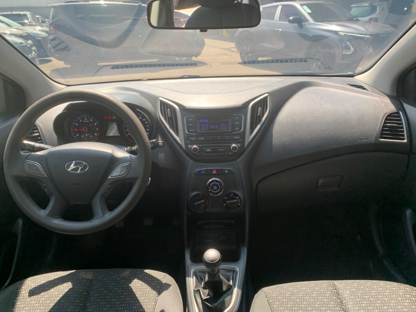 hyundai hb20 1.0 comfort 12v flex 4p man 18/19 seminovo7