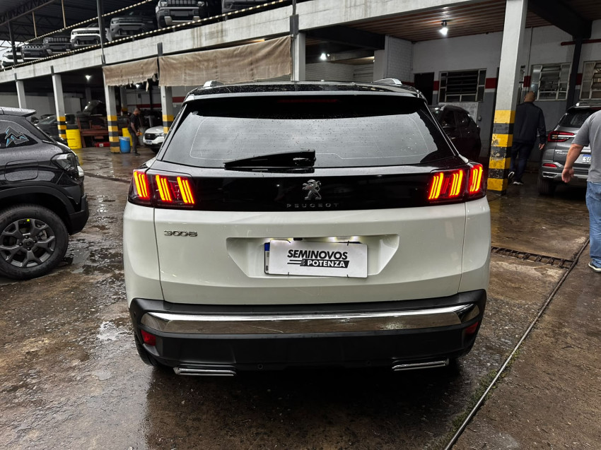 PEUGEOT 3008 1.6 16V THP GASOLINA GRIFFE AT 22/23 SEMINOVO4