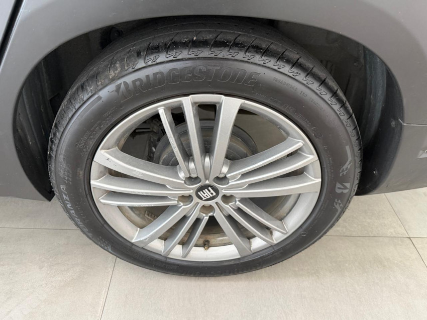 FIAT FASTBACK 1.0 TURBO 200 FLEX CVT 25/26 SEMINOVO12