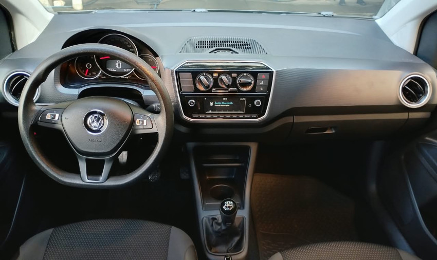 VOLKSWAGEN UP 1.0 170 TSI TOTAL FLEX XTREME 4P MAN 19/20 SEMINOVO6