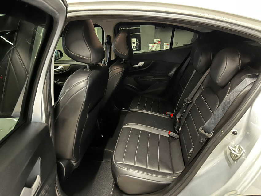 fiat fastback 1.0 turbo 200 flex cvt 24/24 seminovo9