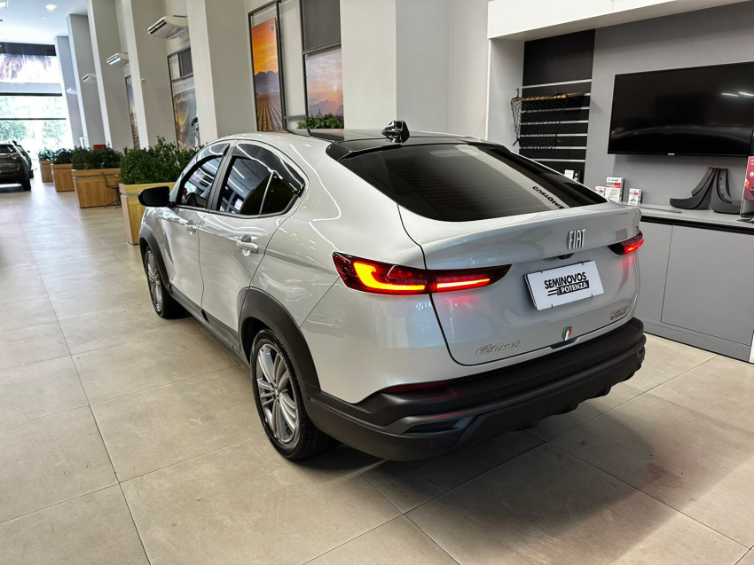 fiat fastback 1.0 turbo 200 flex cvt 24/24 seminovo5