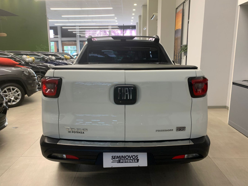 fiat toro 1.3 turbo 270 flex freedom at6 24/24 seminovo4