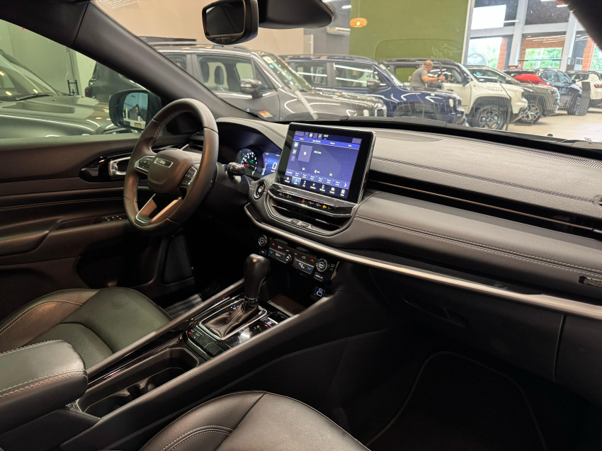 jeep compass 1.3 t270 turbo flex longitude at6 4p automatico 2022 jeep compass 1.3 t270 turbo flex longitude at6 4p automatico 2022