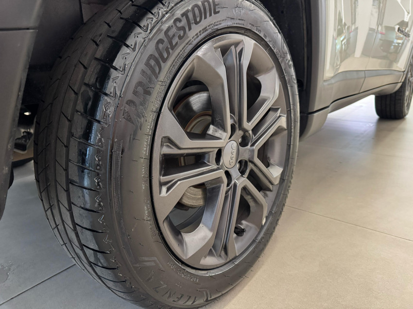 jeep compass 1.3 t270 turbo flex longitude at6 4p automatico 2022 jeep compass 1.3 t270 turbo flex longitude at6 4p automatico 2022