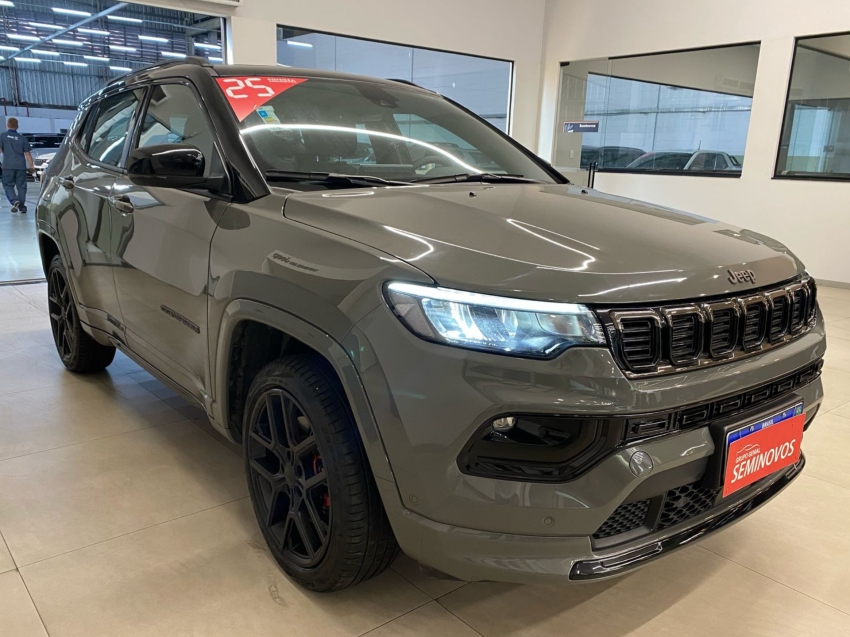 jeep compass 2.0 hurricane 4 turbo gasolina blackhawk at9 4p automatico 2025 jeep compass 2.0 hurricane 4 turbo gasolina blackhawk at9 4p automatico 2025