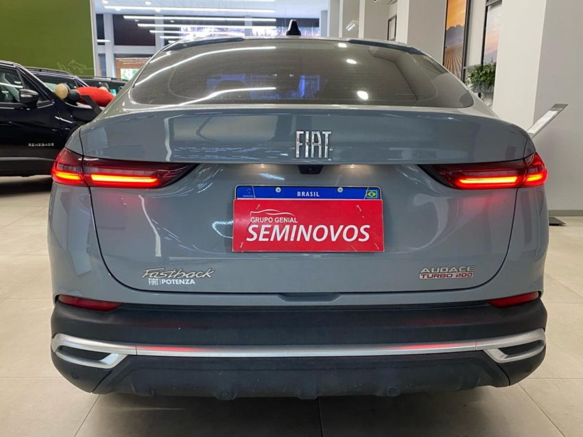 fiat fastback 1.0 turbo 200 flex audace cvt 4p automatico 2023 fiat fastback 1.0 turbo 200 flex audace cvt 4p automatico 2023