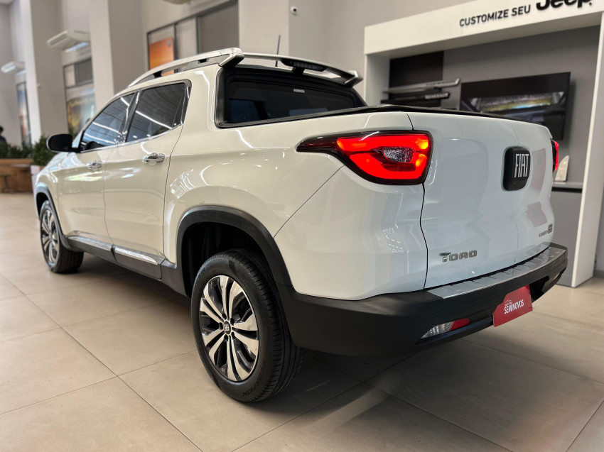 fiat toro 2.0 16v turbo diesel volcano 4wd at9 4p automatico 2022 fiat toro 2.0 16v turbo diesel volcano 4wd at9 4p automatico 2022