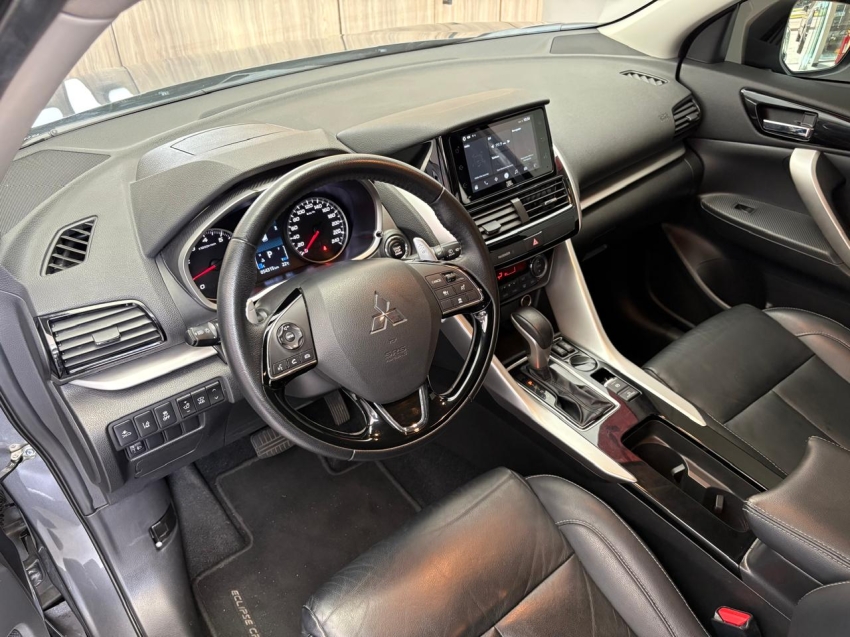 mitsubishi eclipse cross 1.5 mivec turbo gasolina hpe-s cvt flex 4p automatico 2023 mitsubishi eclipse cross 1.5 mivec turbo gasolina hpe-s cvt flex 4p automatico 2023