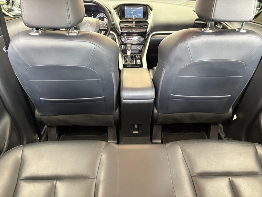 mitsubishi eclipse cross 1.5 mivec turbo gasolina hpe-s cvt flex 4p automatico 2023 mitsubishi eclipse cross 1.5 mivec turbo gasolina hpe-s cvt flex 4p automatico 2023