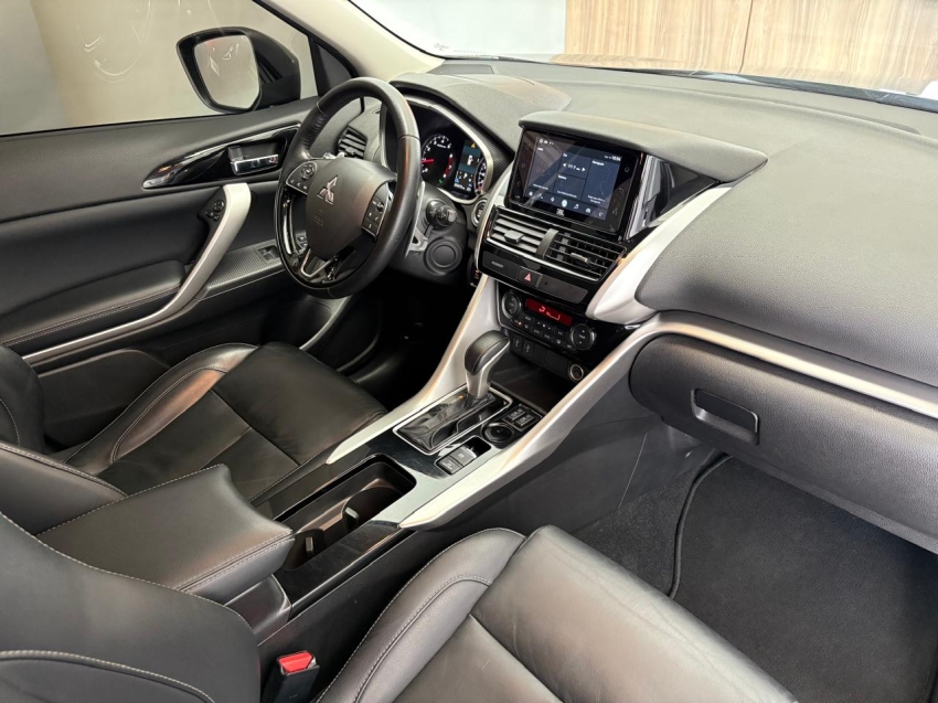 mitsubishi eclipse cross 1.5 mivec turbo gasolina hpe-s cvt flex 4p automatico 2023 mitsubishi eclipse cross 1.5 mivec turbo gasolina hpe-s cvt flex 4p automatico 2023