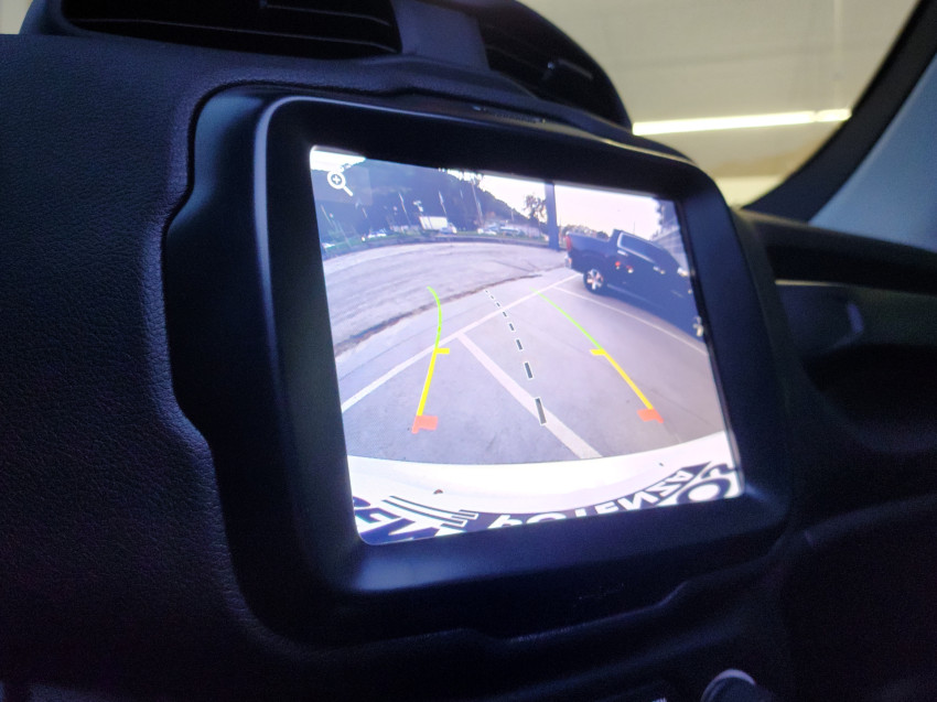 jeep renegade 1.3 t270 turbo flex sahara at6 4p automatico 2025