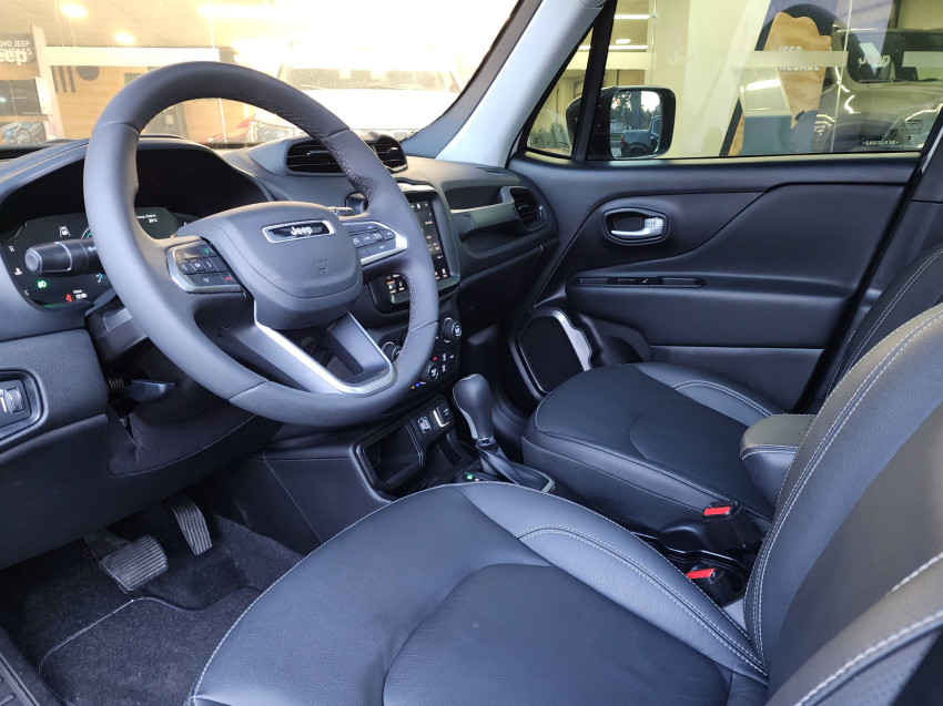 jeep renegade 1.3 t270 turbo flex sahara at6 4p automatico 2025