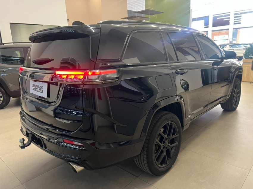 jeep commander 2.0 hurricane 4 turbo gasolina blackhawk at9 4p automatico 2025