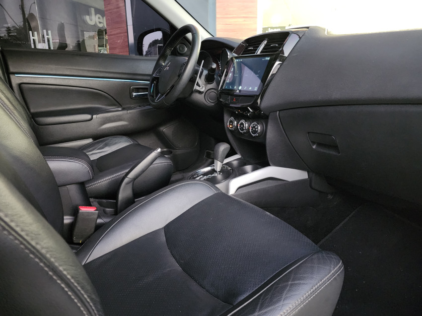 mitsubishi outlander 2.0 mivec gasolina hpe automatico 4p 2021 mitsubishi outlander 2.0 mivec gasolina hpe automatico 4p 2021
