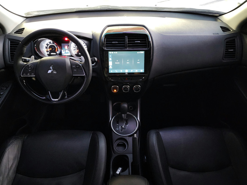 mitsubishi outlander 2.0 mivec gasolina hpe automatico 4p 2021 mitsubishi outlander 2.0 mivec gasolina hpe automatico 4p 2021