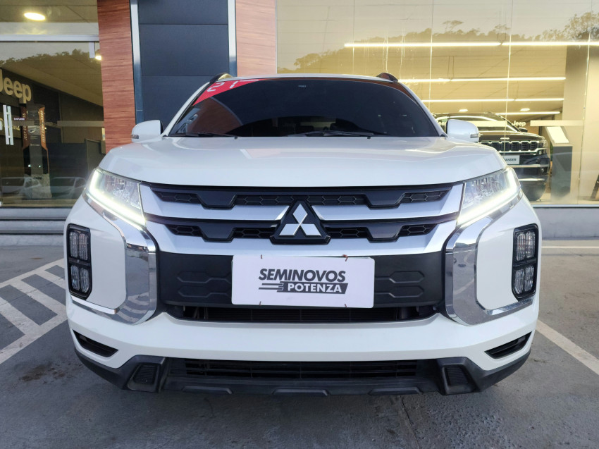 mitsubishi outlander 2.0 mivec gasolina hpe automatico 4p 2021 mitsubishi outlander 2.0 mivec gasolina hpe automatico 4p 2021