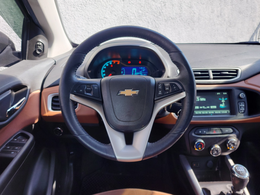 chevrolet onix 1.4 mpfi activ 8v flex 4p man 18/18 seminovo chevrolet onix 1.4 mpfi activ 8v flex 4p man 18/18 seminovo