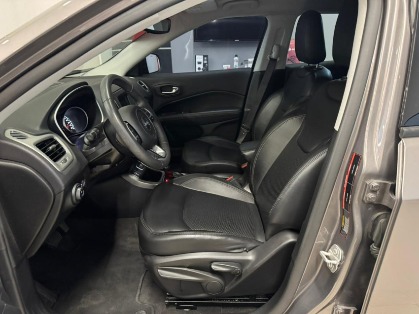 jeep compass 2.0 16v flex sport at 18/19 seminovo jeep compass 2.0 16v flex sport at 18/19 seminovo